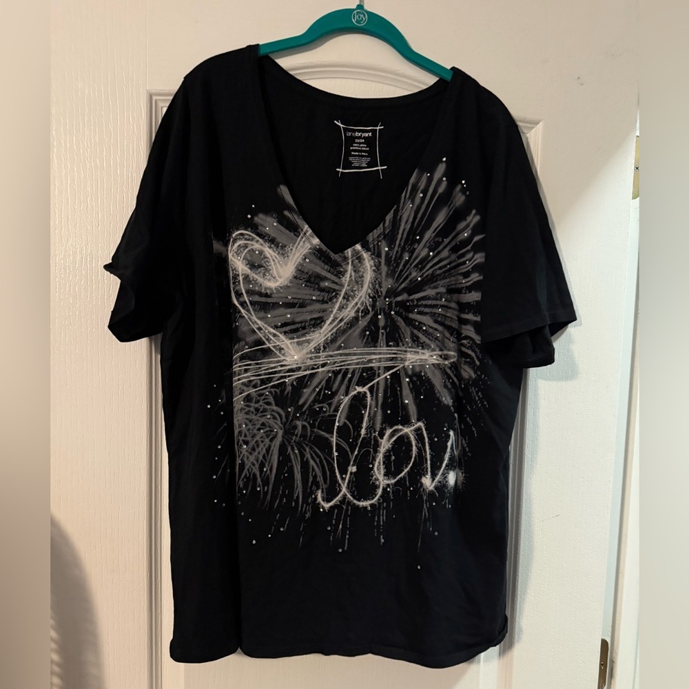 Lane Bryant Black Love T-Shirt size 22/24 EUC- worn once